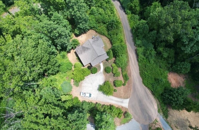 Hilltop Sweethaven Retreat Blue Ridge