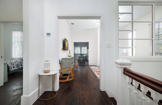 Historic 3BR Near Riverwalk | Corporate/Relocation Wi-Fi W/D 30+ Nights