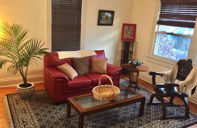 Historic Beauty and Walkable to Everywhere