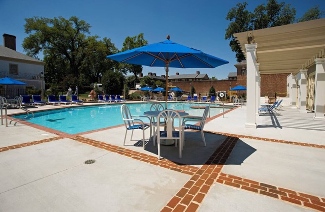 Historic Experience! 2 Units | 3 Pools + Free Parking | Close to Museums