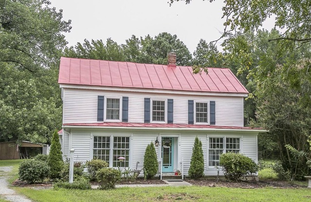 Historic Farmhouse. Peace & Quiet on 5 acres