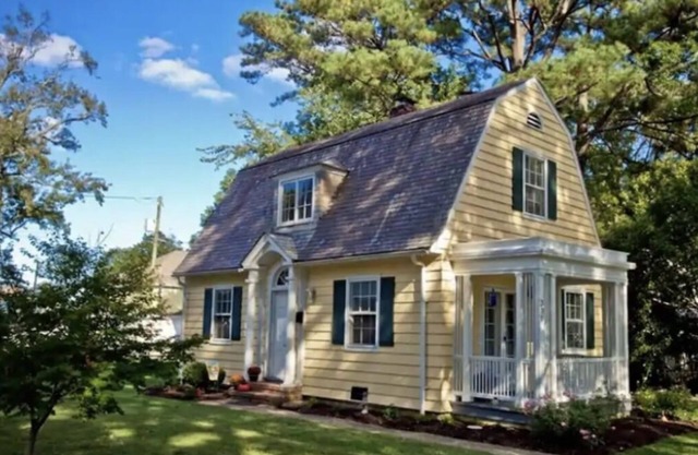 Historic Gem in the Heart of Hilton Village on the James River