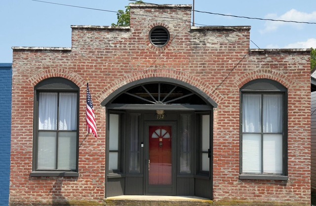 Historic Goshen Post Inn - A unique Place to stay in Rockbridge County, VA