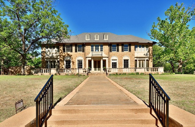 Historic & Luxurious Fulwiler House near Downtown Abilene