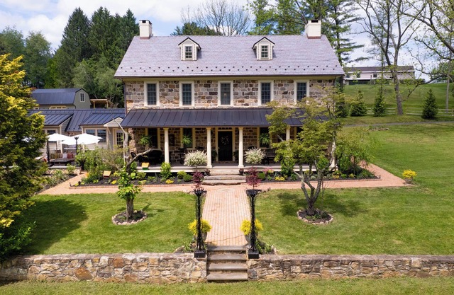 Historic luxury Forge mansion estate on the banks of French Creek. Pet friendly