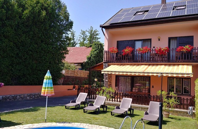 Holiday apartment Balatonföldvár for 1 - 9 persons with 4 bedrooms - Holiday apartment in one or mul