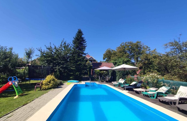 Holiday apartment with outdoor pool and air conditioning