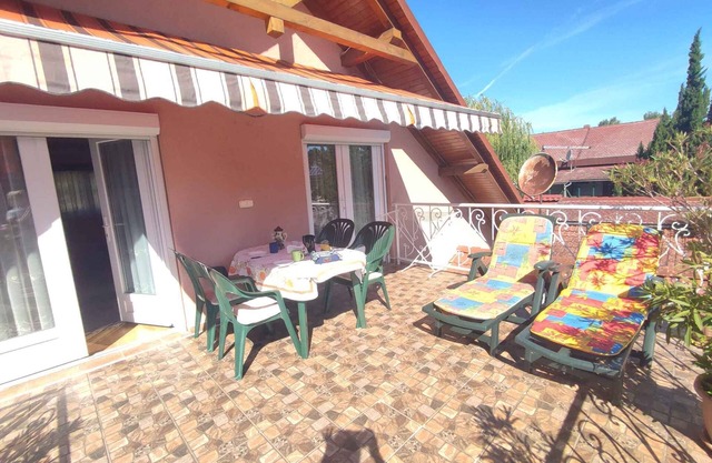 Holiday apartment with balcony and beautiful garden