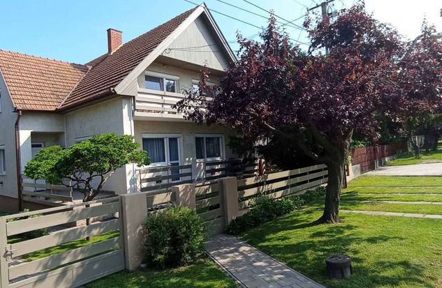 Holiday apartment child-friendly with playground and air conditioning