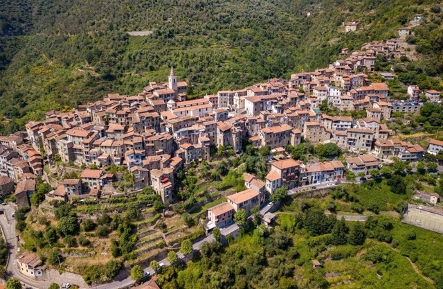 Holiday Apartment "Delle Coccinelle' with Mountain View & Private Terrace