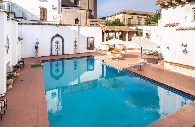 Holiday Apartment "Don Camillo" with Sea View & Wi-Fi