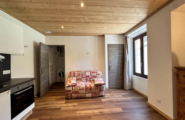 Holiday Apartment 'Fleur 6' in Séez