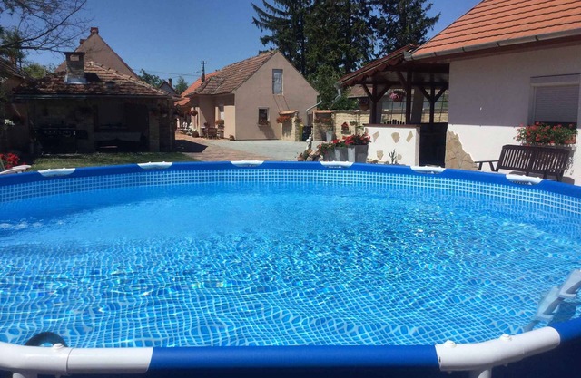 Holiday apartment with oven, washing machine and dishwasher