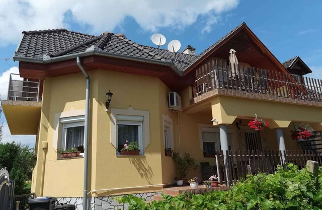 Holiday apartment with garden and children's swing