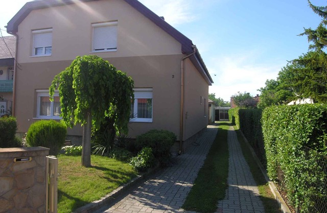 Holiday apartment nicely furnished with Wi-Fi and air conditioning