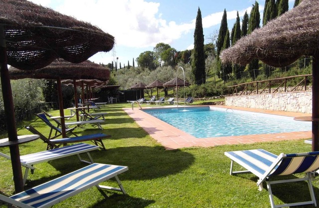 Holiday apartment with air conditioning and outdoor pool