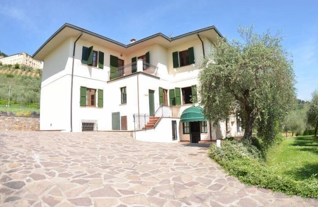 Holiday apartment Lucca (Stadt) for 1 - 8 persons with 4 bedrooms - Holiday apartment