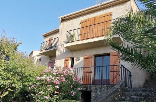 Holiday Apartment T2 with Sea View, Shared Pool and Private Terrace