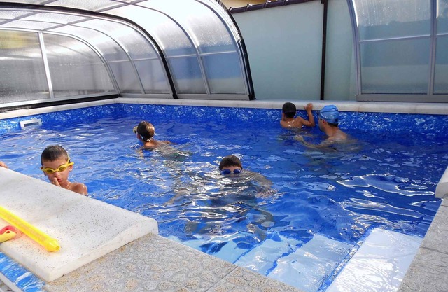 Holiday apartment with pool in city center