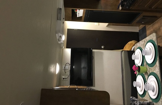 Holiday Caravan Hotel Suite