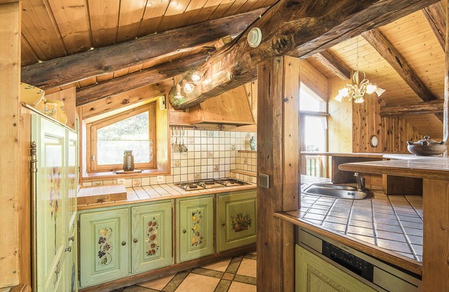 Holiday chalet for 15/17 people