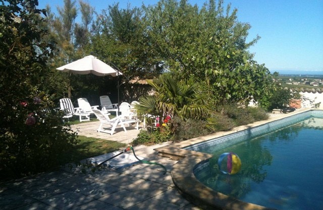 holiday park vines pool jacuzzi sauna steam room in beautiful park