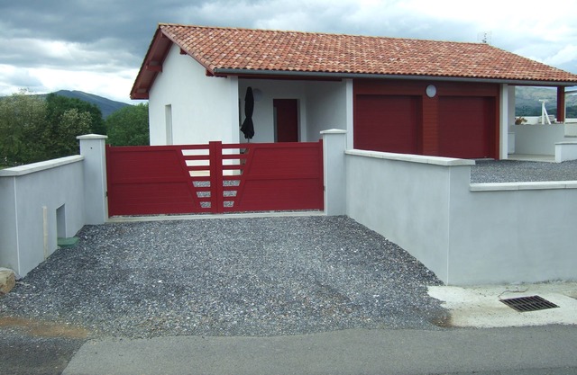HOLIDAY HOUSE IN THE HEART OF THE BASQUE COUNTRY