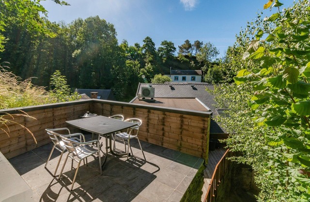 Holiday Home in La Roche near Center