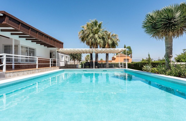 Holiday Home 'Villa Paula Los Manantiales' with Mountain View, Wi-Fi and Air Conditioning