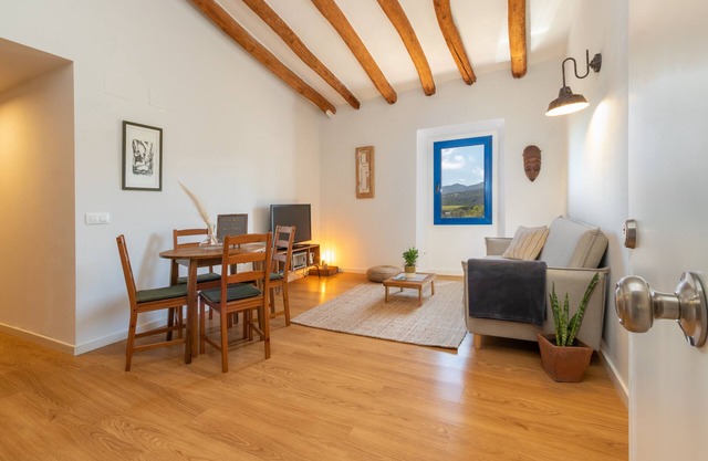 Holiday Home 'Mas Tinus - Laurel' with Mountain View and Wi-Fi