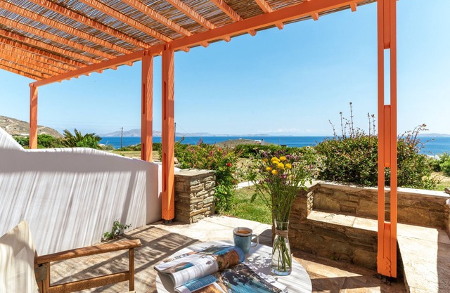 Holiday Home 'Anemologio 202 Studio Tinos' with Sea View, Wi-Fi and Air Conditioning