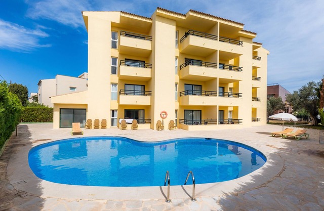 Holiday Home 'Apto Con Terraza 202' with with Shared Pool, Private Terrace and Air Conditioning
