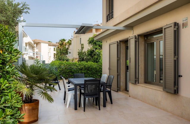 Holiday Home 'Casa Juan' with Sea View, Wi-Fi and Air Conditioning