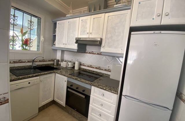 Holiday Home 'Casa Palma' with Shared Pool, Wi-Fi and Air Conditioning