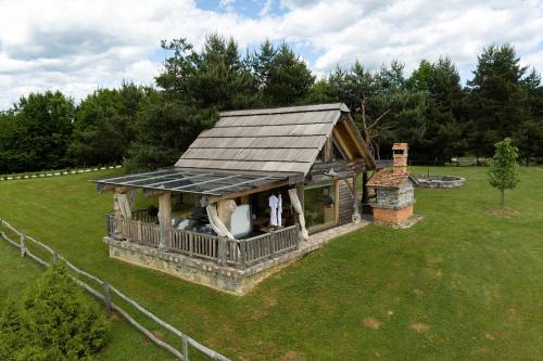 Holiday Home Ernest Železni with hot tub