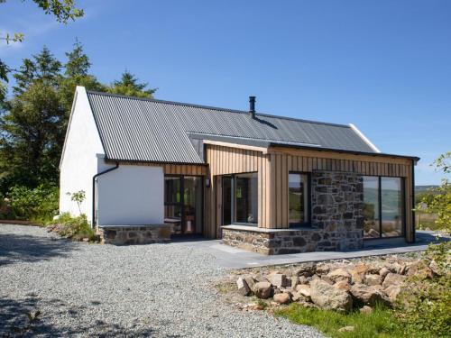 Holiday Home Finnan's Byre by Interhome