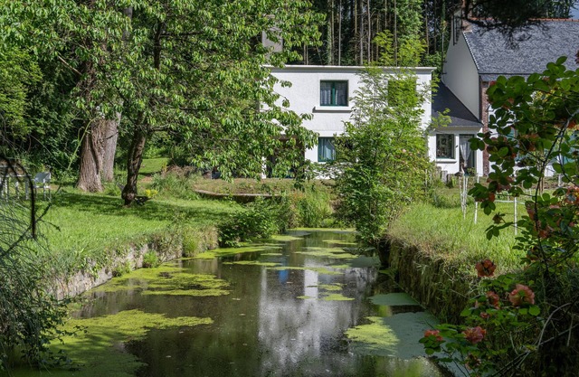Holiday Home 'Gîte Entre Forêt Et Rivière' with Private Garden, Balneo and Wi-Fi