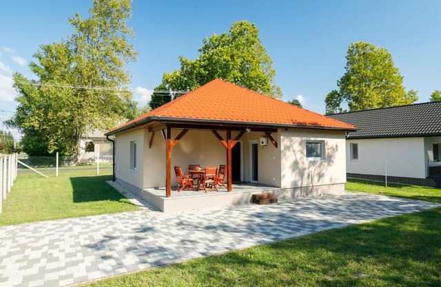 Holiday Home Honey by Interhome