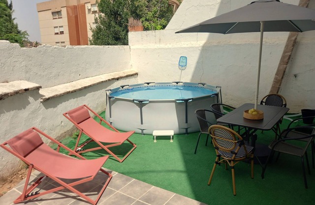 Holiday Home 'House with Garden, Parking' with Mountain Views and Air Conditioning