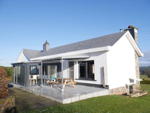 Holiday Home in Lierneux with Private Garden