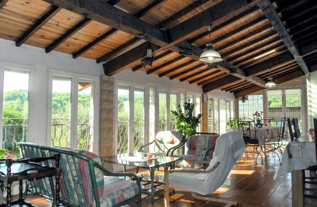 Holiday home in Luberon area, with A/C, pool child-safe, dogs allowed