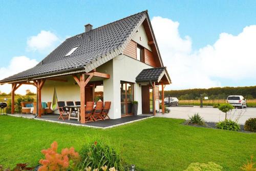 Holiday Home in Mielno near Beach & Lake