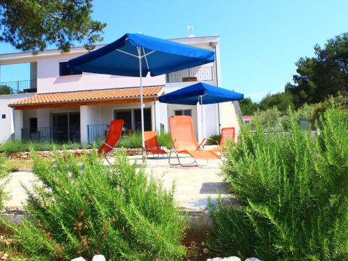 Holiday Home in Verunic near the Sea