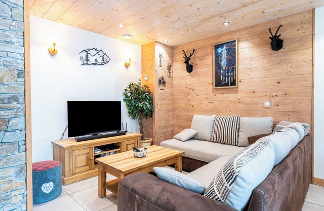 Holiday Home 'L'attrape Rêves' with Mountain View and Wi-Fi