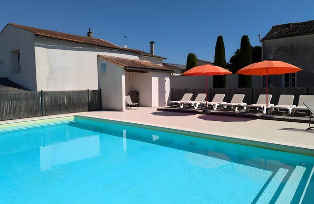 Holiday Home 'La Bonne Chauffe - Serpentin' with Shared Pool, Private Terrace and Wi-Fi