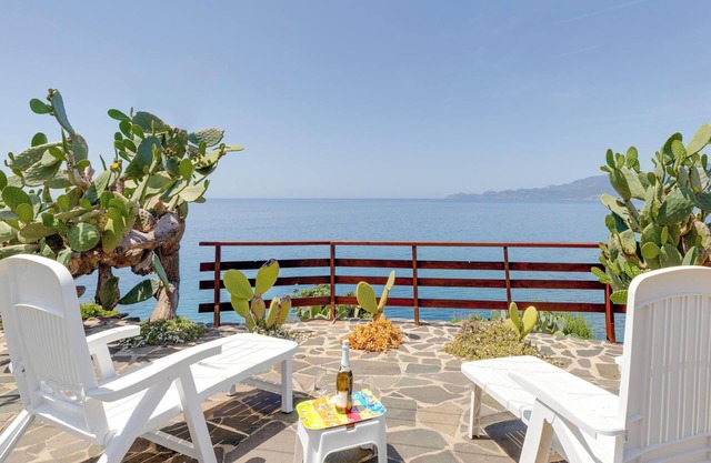 Holiday Home "La Terrazza sul Mare" with Sea View, Garden & Terrace