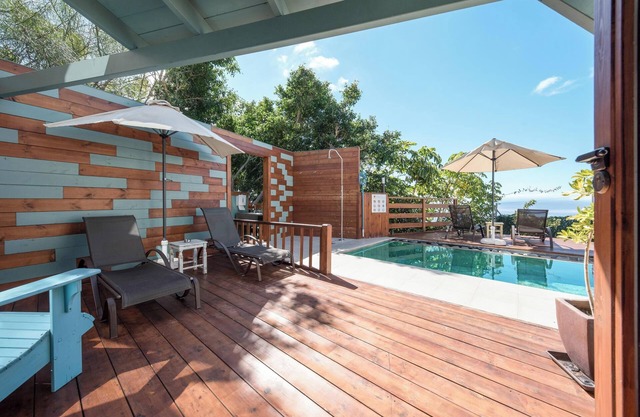 Holiday Home 'Las Hermanas II' with Sea and Mountain View, Shared Pool & Garden