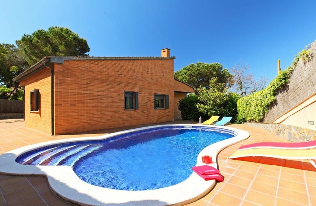 Holiday Home Luz by Interhome