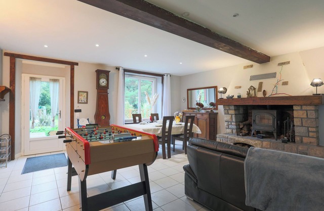 Holiday Home 'Magnifique Cadre Calme Et Verdoyant' with Private Terrace, Private Garden and Wi-Fi