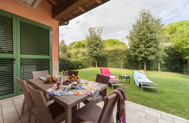 Holiday home mit Klimaanlage und Terrasse